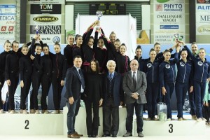 Foto podio Serie A2 (coertesia Daniele Cifalà/FGI)