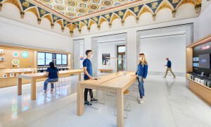 Il nuovo Apple store nel centro storico di Roma celebra l&#039;arte