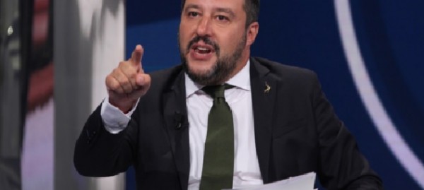 Salvini ha ottenuto l&#039;unanimità sul suo decreto Sicurezza. Cosa succede adesso