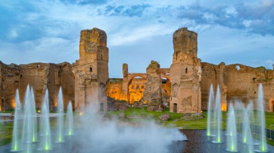 Fuentes en las Termas de Caracalla. Una nueva atracción en un paseo deslumbrante en Roma.
