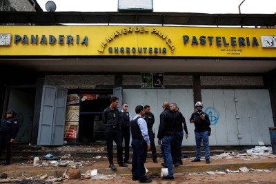 Caracas once muertos durante saqueos en El Valle