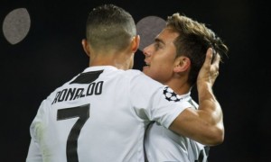 Cristiano asiste a Dybala en su regreso a Old Trafford y la Juve triunfa