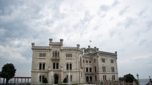 El castillo de Miramare de Trieste la residencia favorita de la emperatriz Sissi