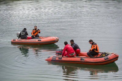 Los bomberos tienen pocas esperanzas de hallar sobrevivientes.