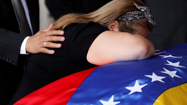 Venezuela: corpo del dissidente Albán consegnato a famiglia