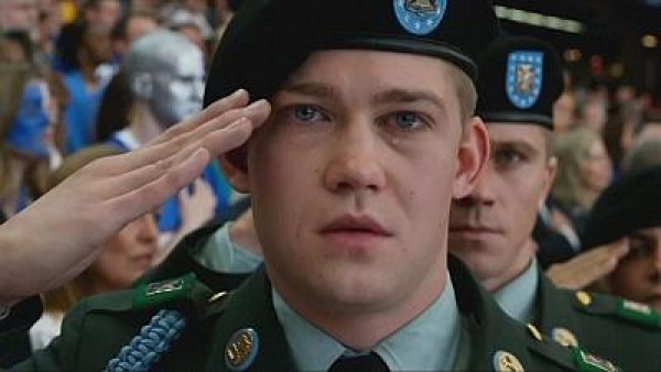 High-tech &quot;Billy Lynn&#039;s Halftime Walk&quot; takes early bath at US box office