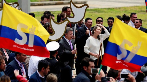 Colombia: un accordo storico di pace che mette fine a oltre 50 anni di guerra civile.