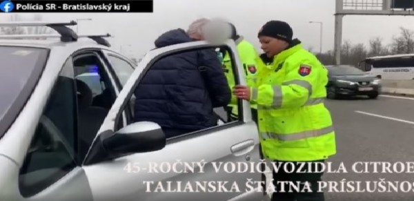 Conducente italiano arrestato a Bratislava per guida in stato di ebbrezza. Video