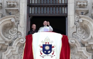 El Papa cierra su visita a Chile y Perú con dura condena a la corrupción