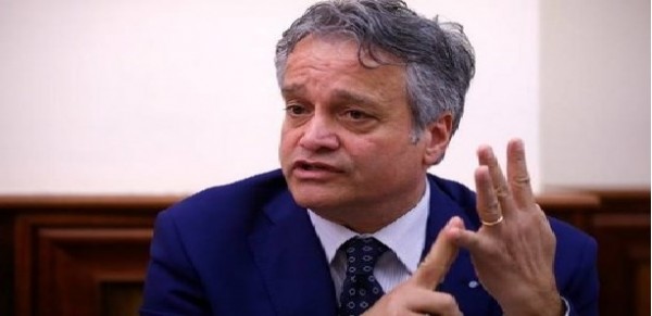 Taranto, poliziotta accoltellata al cuore da clochard. Tonelli (Sap) «Chiediamo certezza della pena»