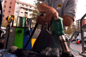 Benzina: Di Maio, rinvio e-fattura, revocato sciopero