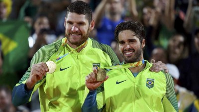 Brazil scores gold in men&#039;s beach volleyball