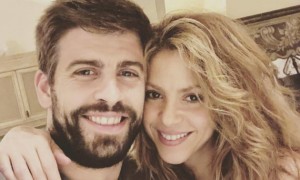 Shakira y Gerard Piqué, en una foto publicada por el futbolista. INSTAGRAM