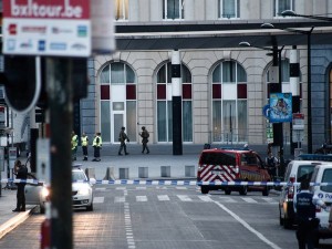 Sventato attentato a Bruxelles, neutralizzato kamikaze