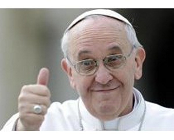 Papa Francesco «Ci vuole coraggio a sposarsi per tutta la vita»