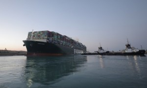 Disincagliata la Ever Given, riprende Il traffico sul Canale di Suez