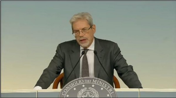 Conferenza stampa del Consiglio dei Ministri Referendum  si vota il 4 dicembre