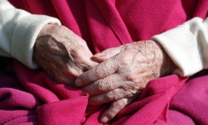 Tra menopausa e il rischio  Alzheimer esiste un collegamento?