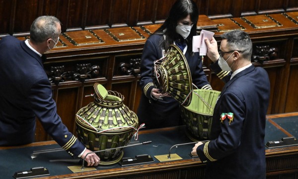 Nel centrodestra parte la caccia ai franchi tiratori