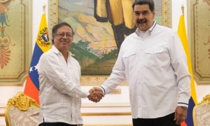 Il presidente della Colombia, Gustavo Petro e Nicolás Maduro presidente del Venezuela