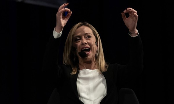 Per Meloni bisogna andare &quot;subito al voto&quot;. E avverte il centrodestra