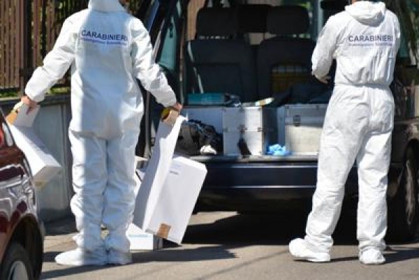 Roma, uccide la figlia 18enne e si lancia dal terrazzo