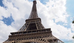 La torre Eiffel celebra 130 años de ser construida