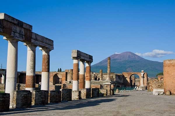 Franceschini, oggi ferragosto musei aperti bene per cultura e turismo