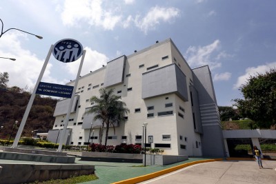 Sólo funcionan diez equipos de radioterapia de los 32 que hay en Venezuela