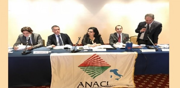 Taranto - Una rigenerazione urbana contro il degrado degli stabili  e non solo maquillage nel convegno dell&#039;Anaci