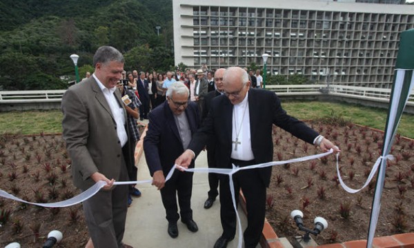 Inagurada la IV Feria del libro del Oeste de Caracas UCAB