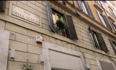 La storia di &#039;Via della Scrofa&#039;, sede della destra italiana