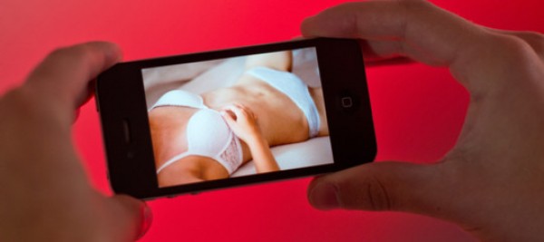 Facebook ci vuole nudi per combattere il revenge porn