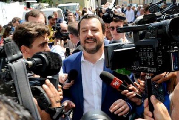 Salvini: &quot;Rivoluzione Flat tax già dal 2018&quot;