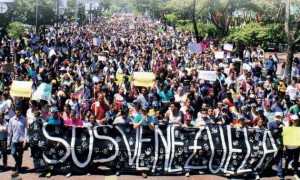 Venezuela: Tre anni fà la &quot;guarimba&quot; dette inizio alla resistenza degli studenti contro la dittatura
