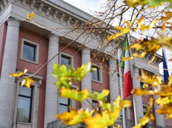La fachada de la embajada italiana en Berlín