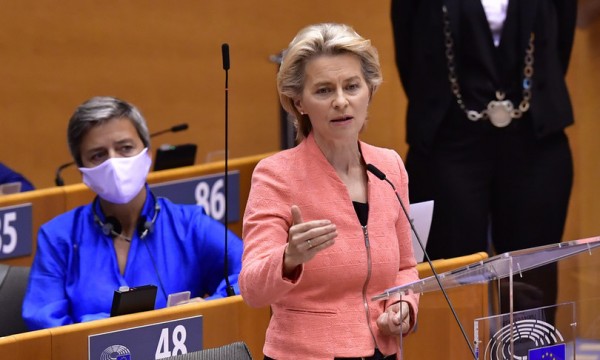 Ue, Von der Leyen, discorso sullo stato dell&#039;Unione, tra i pilastri ambiente e sanità, Migranti &quot;Aboliremo regolamento Dublino&quot;