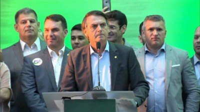 Brasile, elezioni: Bolsonaro avanti, ma il suo vantaggio si riduce