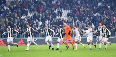 Juventus de Tomás Rincón sufre pero se mete en cuartos de Copa Italia