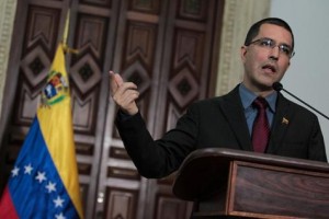 Canciller venezolano, Jorge Arreaza, advirtió a embajadores europeos que aplicará medidas diplomáticas a raíz de su intromisión en el país.