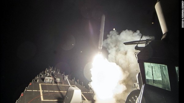 E&#039; guerra, Trump scatena attacco missilistico sulla Siria