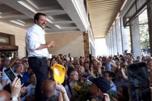 &quot;Stupore per frasi Salvini&quot;, Tunisia convoca ambasciatore Salvini: &quot;Disponibile a incontrare ministro Interno Tunisia&quot;