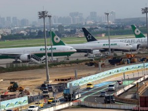 Francia impone &quot;eco tasa&quot; a billetes de avión Decisión del gobierno de Macron para frenar ecambio climático