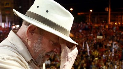 Brasile, scade l&#039;ultimatum e Lula non si arrende alla polizia