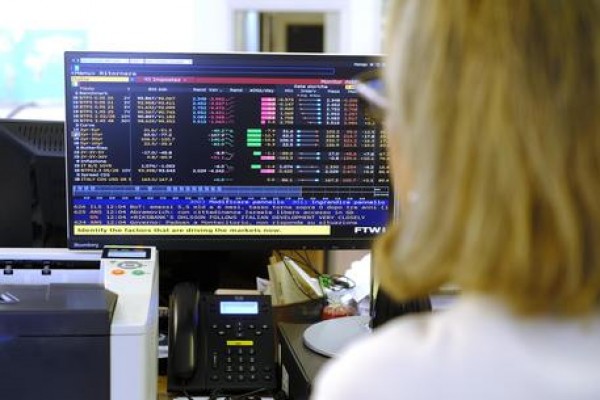 Lo spread btp-bund torna a crescere a 261,1 punti