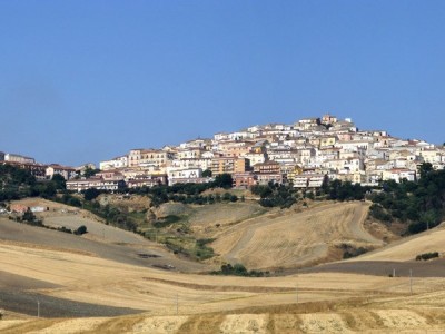 In Puglia c&#039;è uno splendido borgo che ti offre del denaro per andarci a vivere