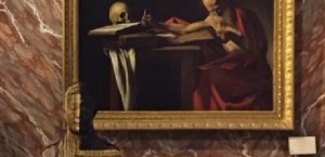 Liu Bolin si mimetizza nel San Girolamo di Caravaggio