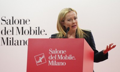 El primer ministro Giorgia Meloni en la inauguración de la 61ª edición del Salone del Mobile