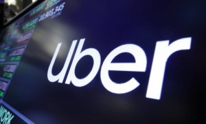 Uber busca acuerdos para ofrecer taxis y billetes de metro y autobús en España