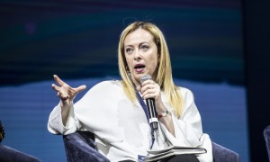 Meloni: &quot;Posso guidare il governo, basta con le intimidazioni&quot;